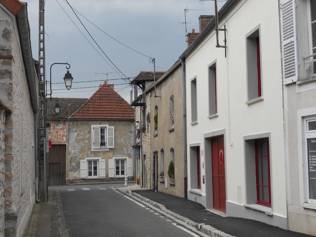 Bed and Breakfast Le Nid D'Hirondelles Perthes-en-Gatinais Экстерьер фото
